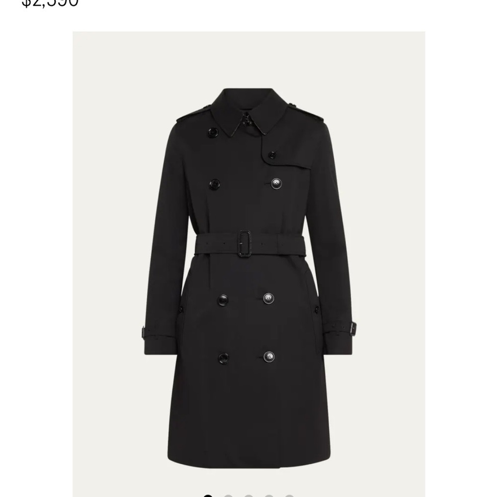 Burberry’s Trench Coat NWOT